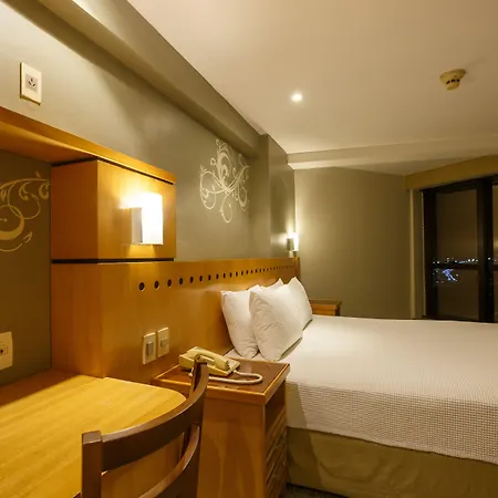 Hotel Blue Tree Towers Beira Mar 4*