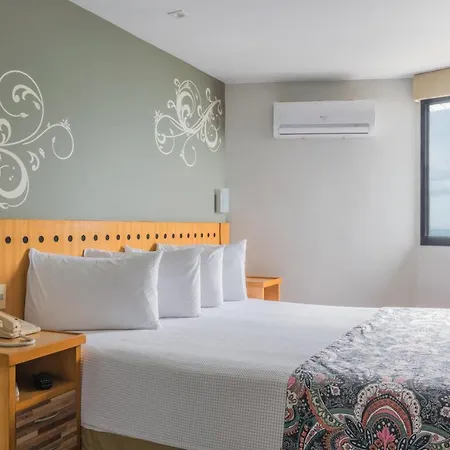 Hotel Blue Tree Towers Beira Mar 4*